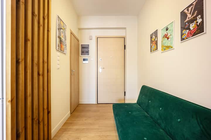 Sunny Renovated Studio, Acropolis Rooftop View - アテネ