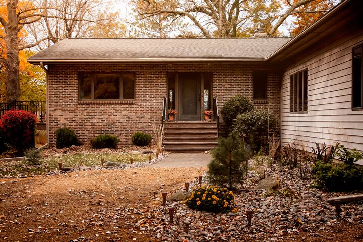 Old Mill Road-Occasion Oasis gallery image 4