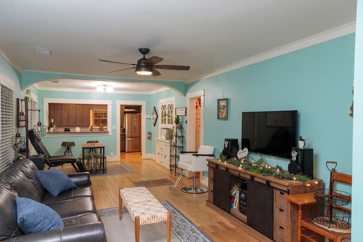 Beauty Box Bungalow - Williams, AZ