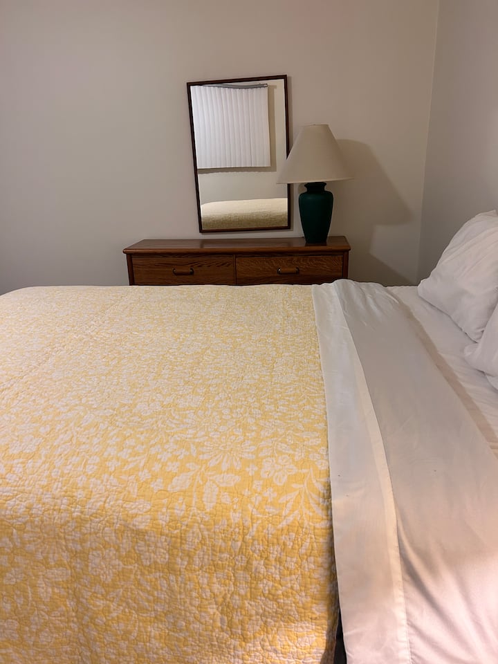 غرفة النوم 1