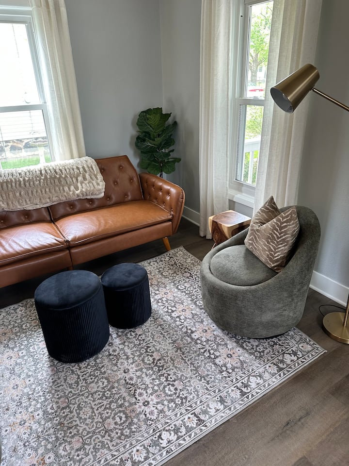 Stunning Jax 2br - Walk To Mall And Dining! - Jackson, MI