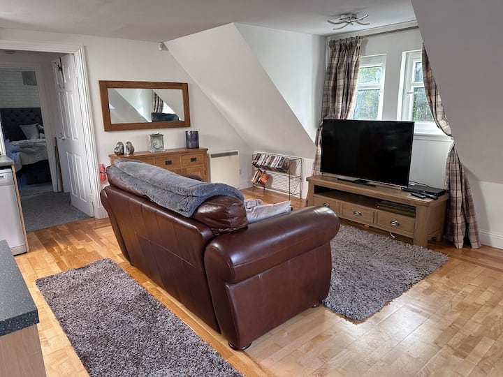 The Hayloft Studio Apartment With Private Hot Tub - Perth