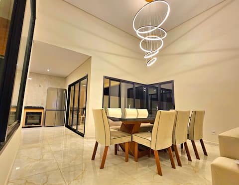 Top Airbnb: Comfortable home in Pardinho Ninho Verde 2 in Pardinho