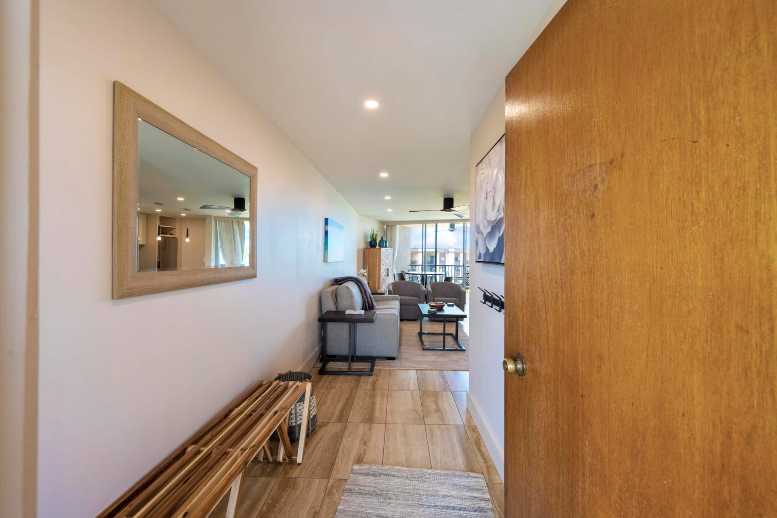 Condo in Lahaina · ★4.94 · 1 bedroom · 2 beds · 1 private bath - Image 3