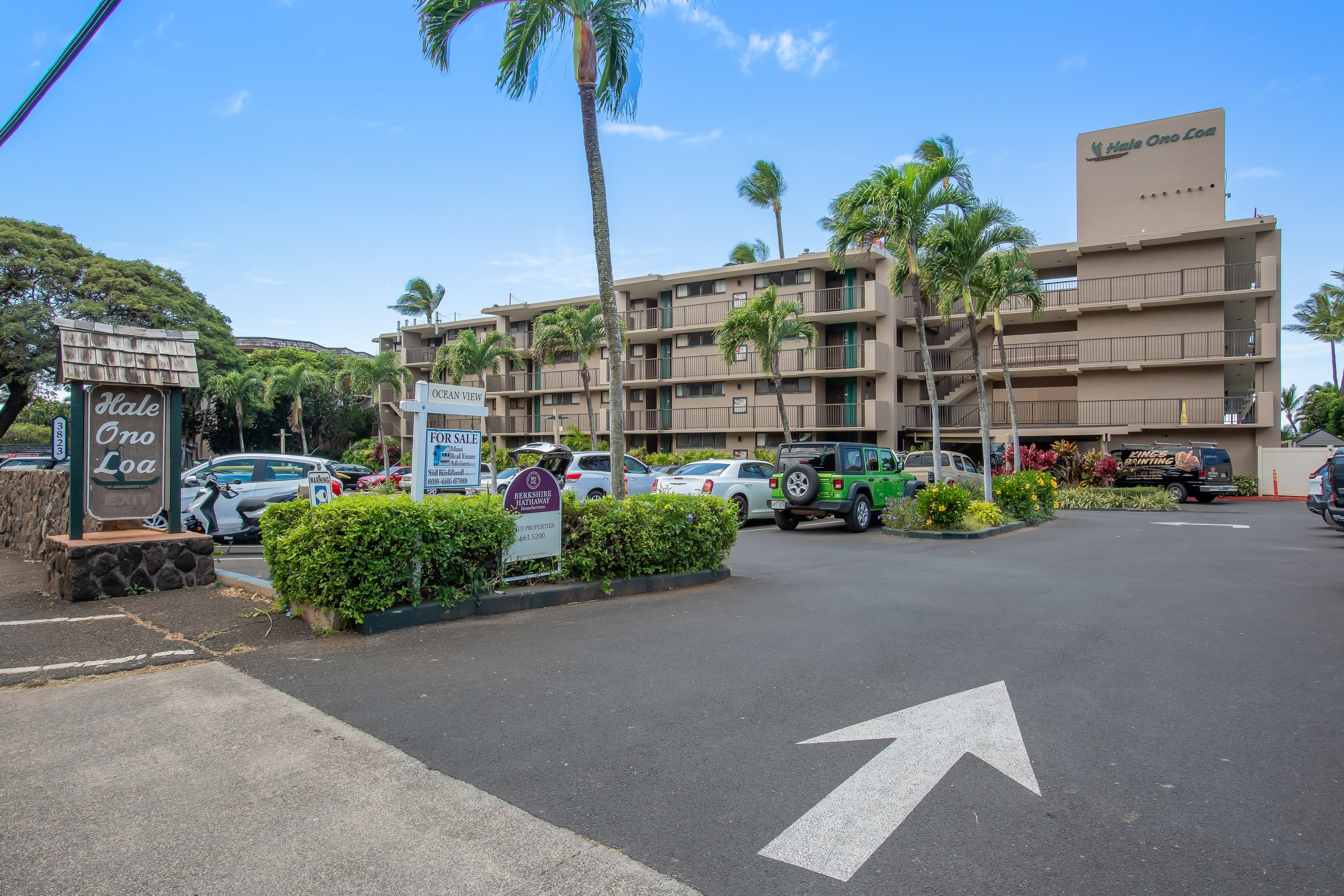 Condo in Lahaina · ★4.94 · 1 bedroom · 2 beds · 1 private bath - Image 74