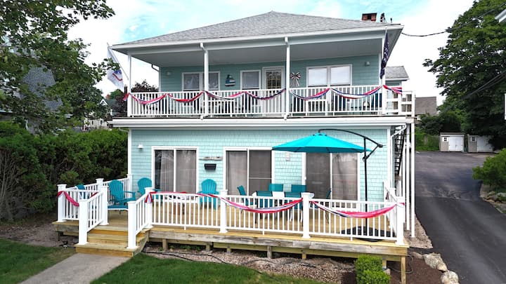 Regal Shores Retreat - Upstairs - Narragansett, RI