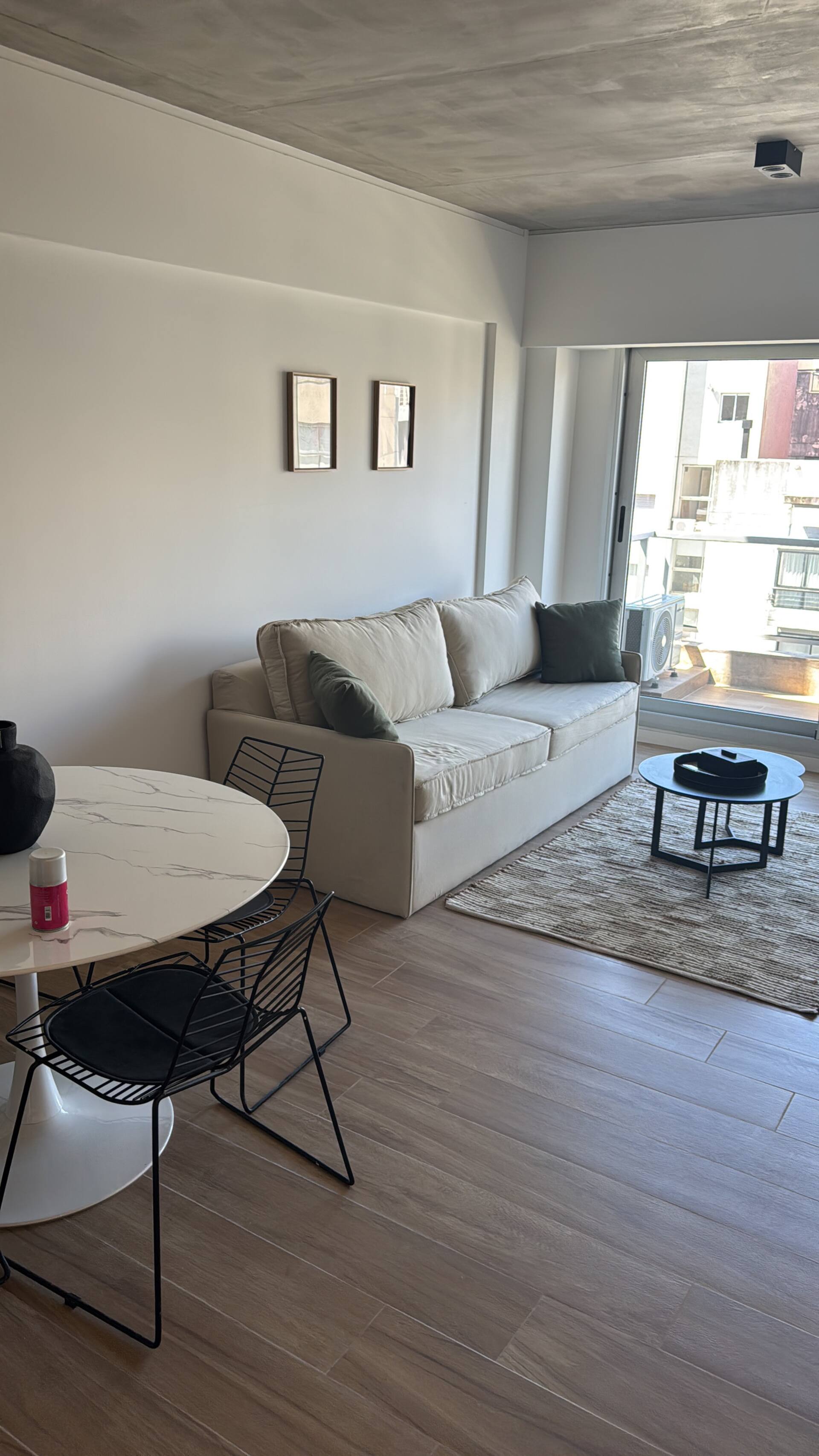 Brand new one-bedroom apartment in Palermo Hollywood with parking