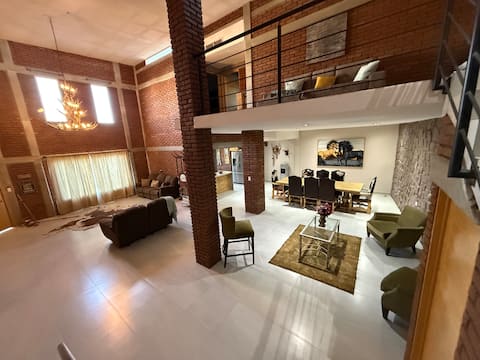 Beautiful cabin equipped with large pool/garden