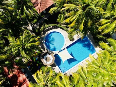 Brisa de Mar beach house! Oceanfront