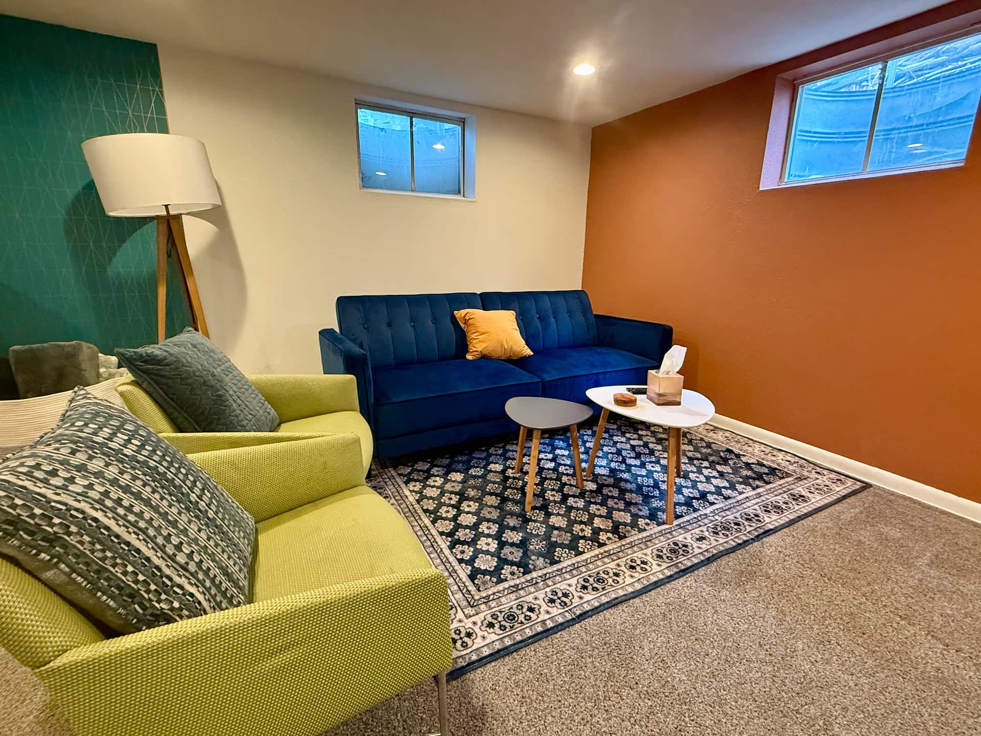 Modern Comfort, Retro Vibes