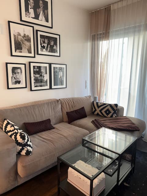 Successful Airbnb property: Exclusive 2-room apartment with a GREAT connection to the FAIR in Junkersdorf