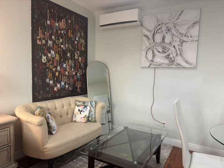Private 1b/1b Studio With Independent Access - La Puente, CA