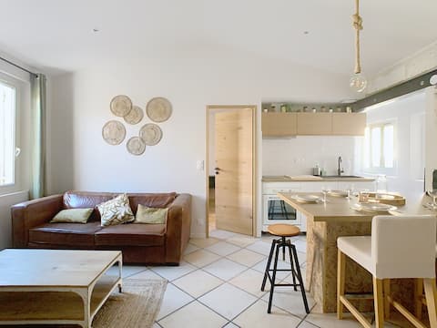 Top Airbnb: Very nice apartment in Avignon center à Avignon