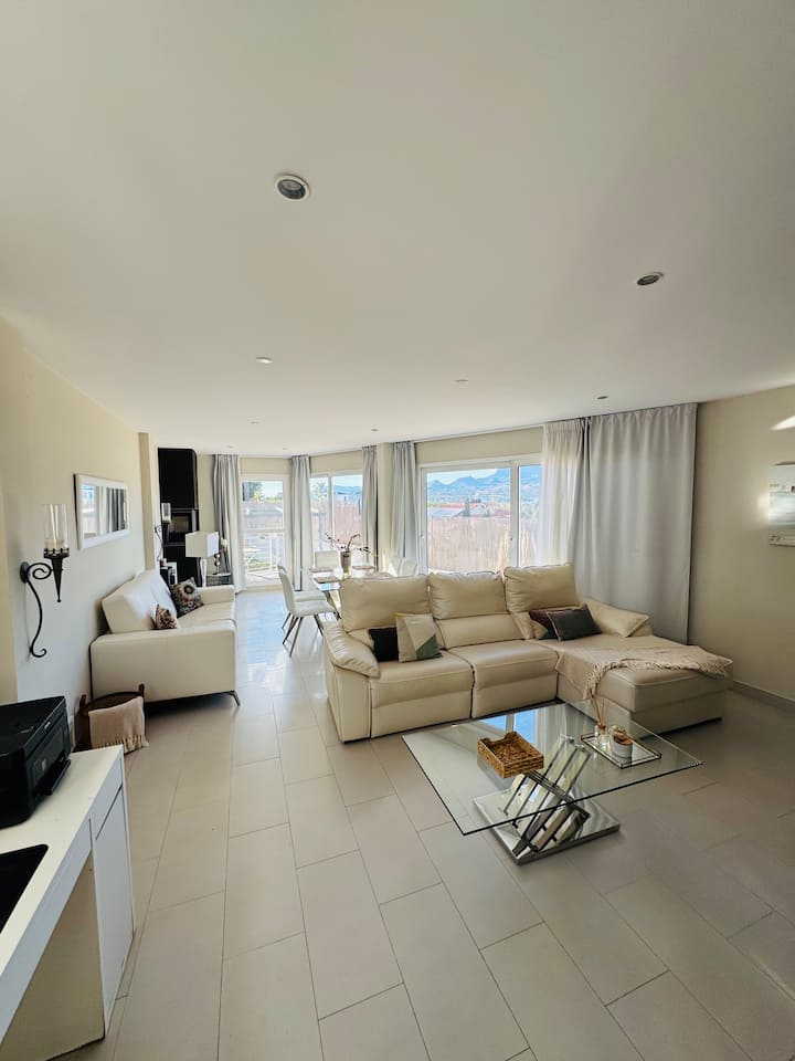 Panoramic Villa L’albir - 베니도름