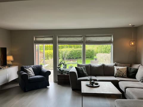 Cozy townhouse with garden close to the city center and the field