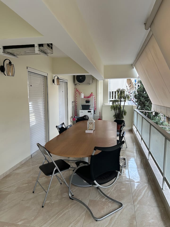 Filoikos 130m² Athenian Retreat For 8 Huge Terrace - Athen