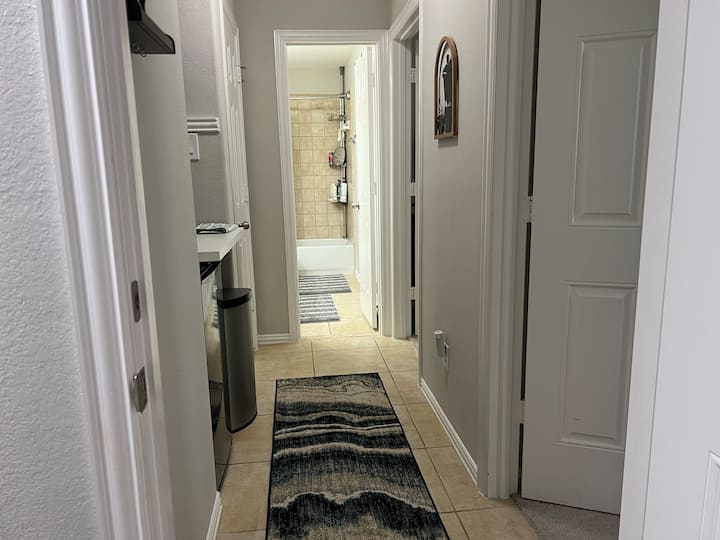 Quiet Ground Floor Suite, 2 Br, Sleeps 4 - Conroe, TX