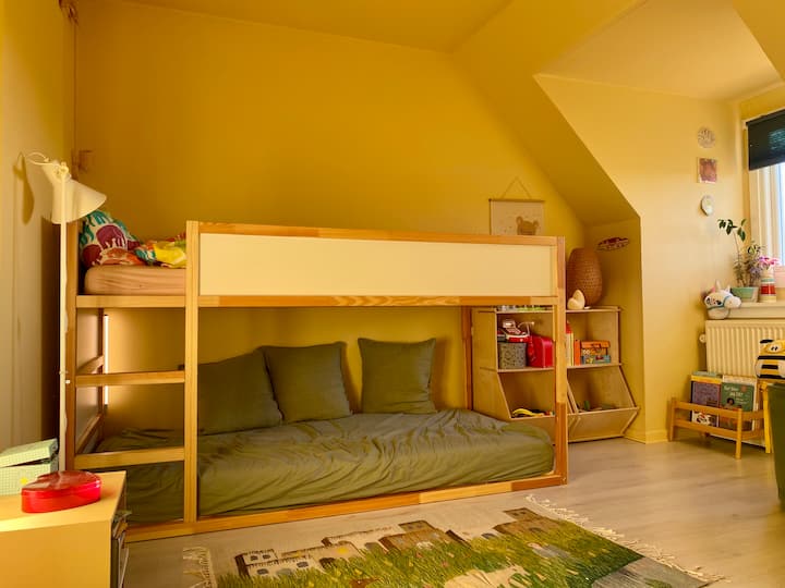 Schlafzimmer 1