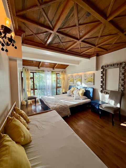 Villa Bliss Grandeur | 5BHK | Near Mall Road