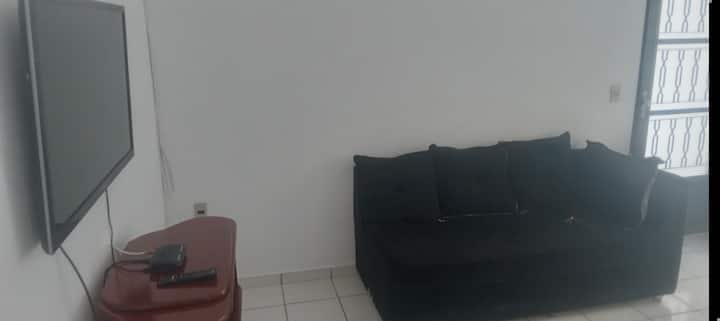 Casa Em Itu
Sala
Cozinha
2 Quartos Para 6 Pessoas - Itu