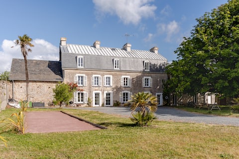Gites de la Lucerie (Main house and small gite)