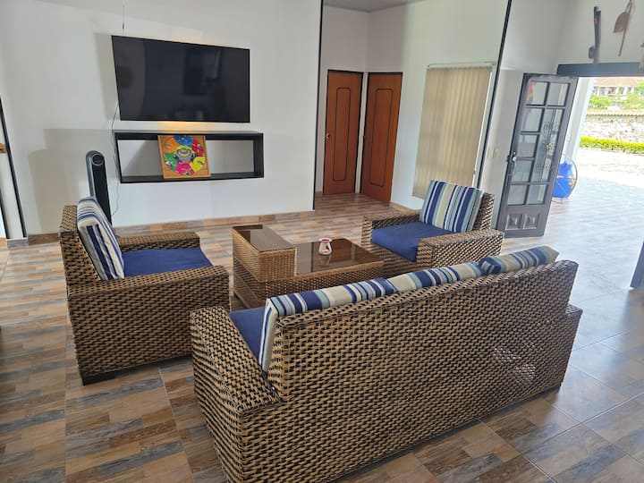 Finca Completa Villa Claudia, La Mesa Cundinamarca - La Mesa