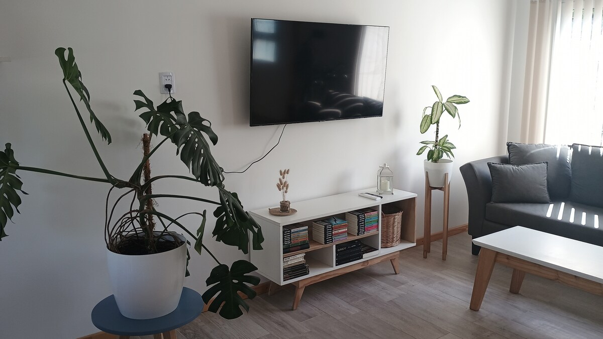 Top performing Airbnb: Whatever it has to be 2 in Villa Giardino
