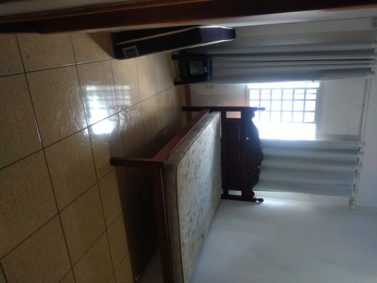 საძინებელი 4