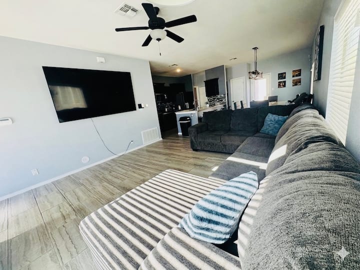 Modern Cozy 3br Home | Near Hwy + Restaurants. - El Paso, TX