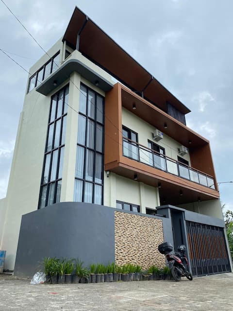 KING villa - full option with AC n bilyard