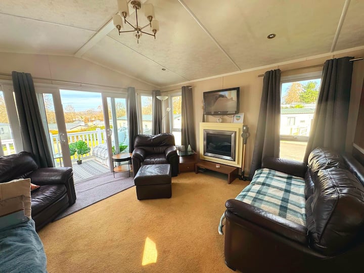 Spacious Caravan - Dorset