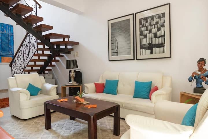 Living room image 4