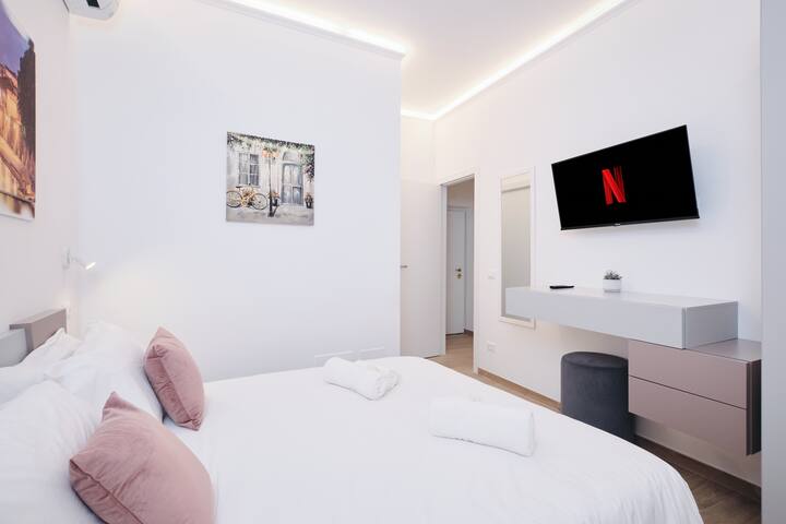 [Elegant Apt. at the Colosseum] WiFi & Netflix