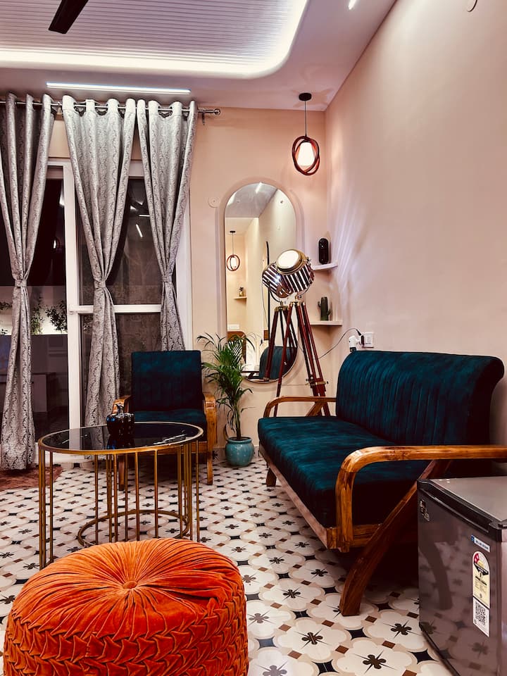 The Lazydaze | Good Vibes - Panchkula