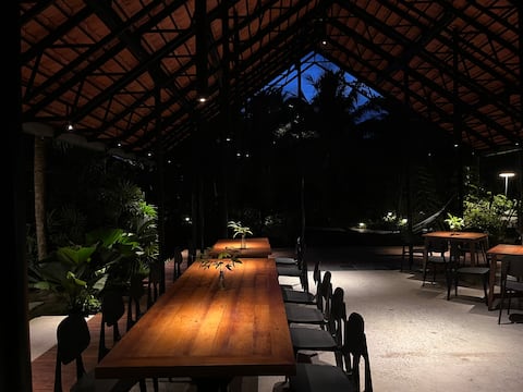 Haven Nest retreat ( Grasshopper-châu chấu)