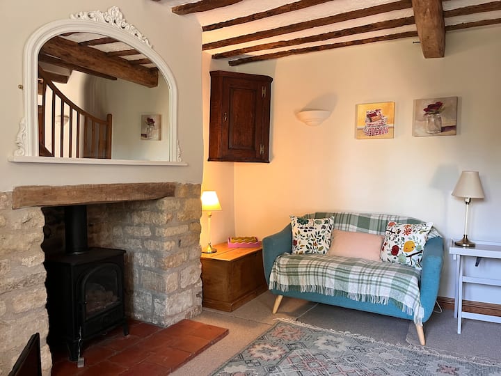 Enclosed Garden, Footpath Walk To Rutland Water - Rutland
