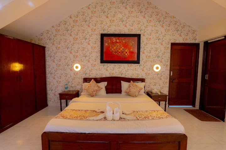 Bedroom 1 image 1