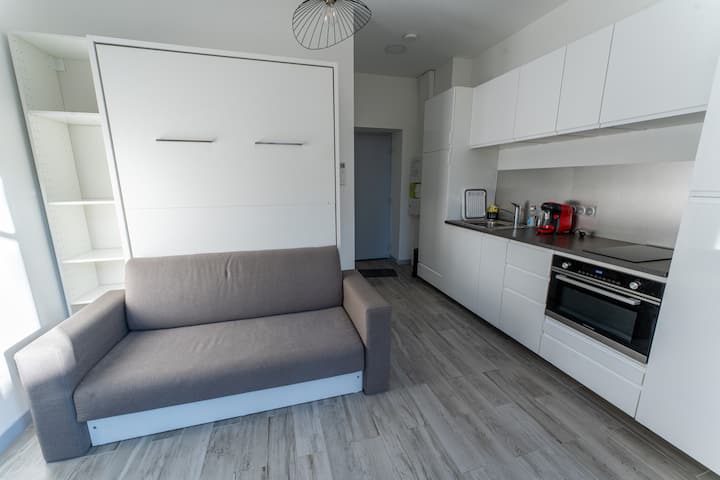 Studio Cosy Avec Jardin Privatif Proche Transport - Vénissieux
