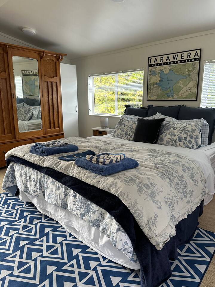 The Loft - Storybook Cottage - Rotorua