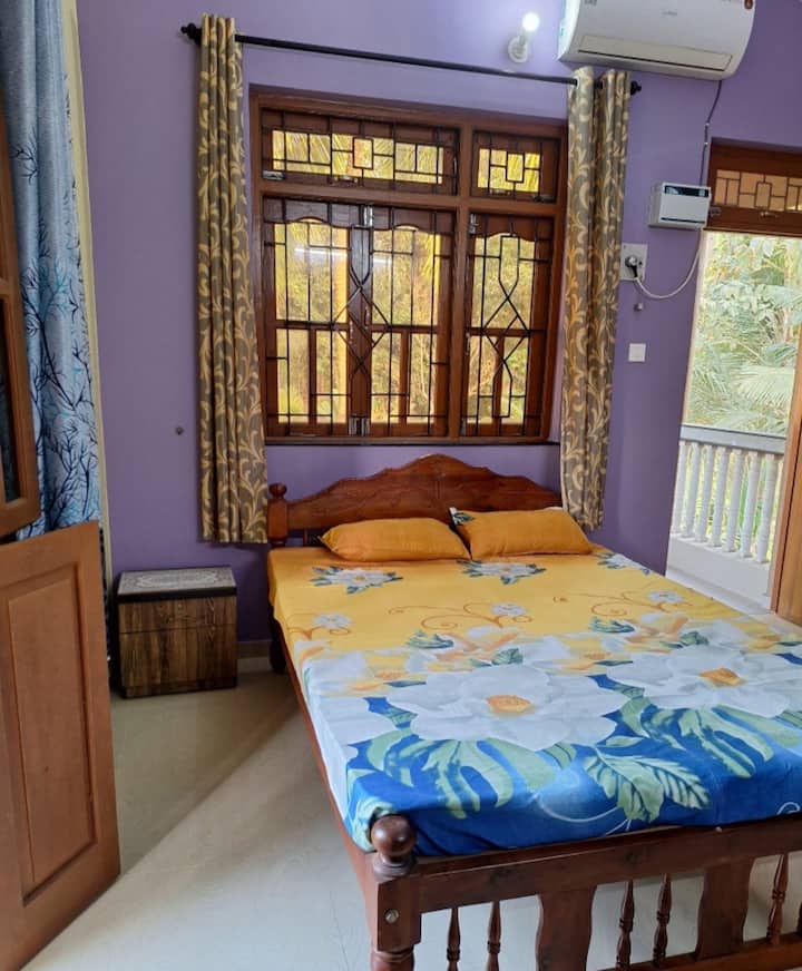 Bedroom 2 image 1