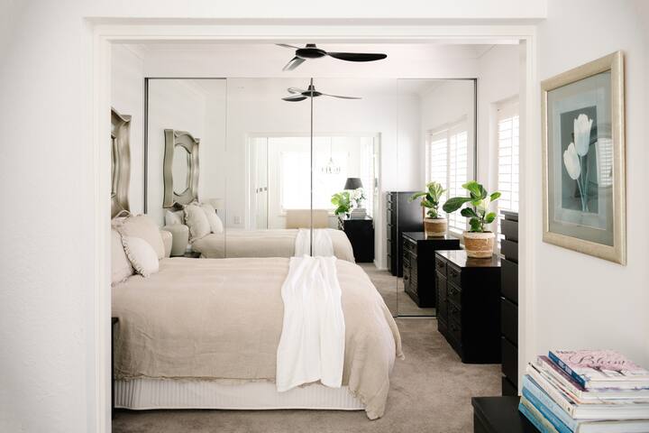 Collaroy Luxe Pool House gallery image 5