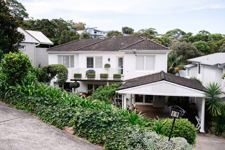 Collaroy Luxe Pool House gallery image 2