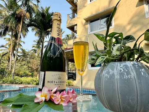Sun-kissed Holidays, Dabolim, Goa: Amber