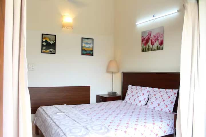 Cheerful 1br Apt Near Candolim Beach - Goa
