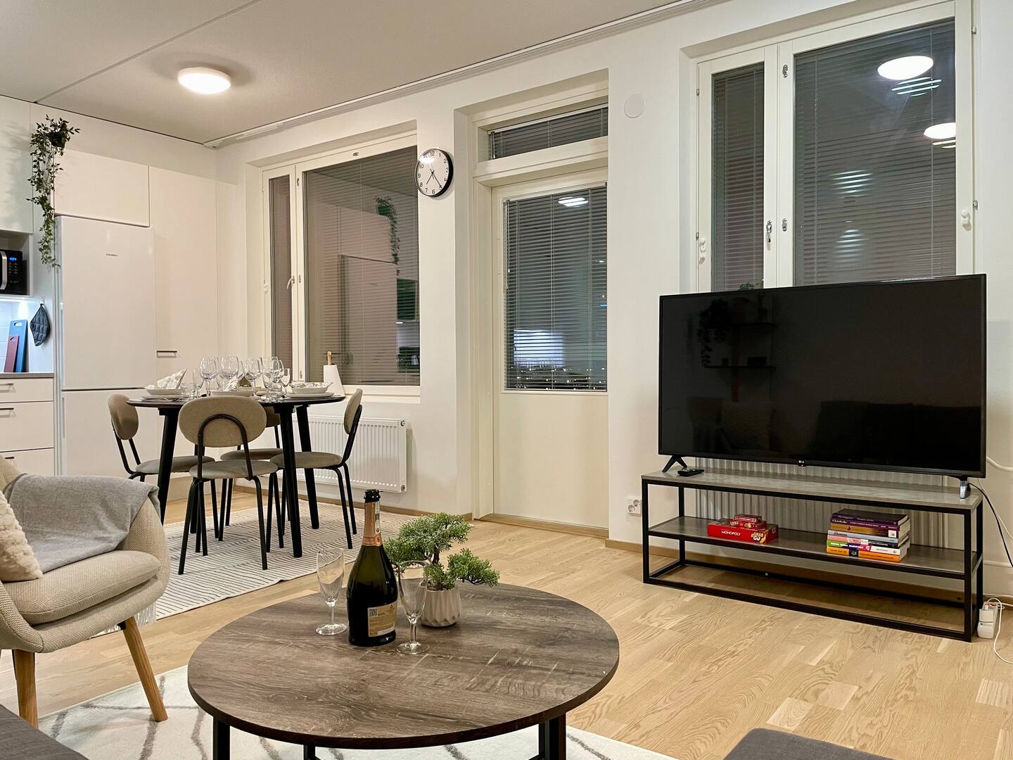 Myyrmanni Sauna Penthouse, Train 250m, Hel 20mins 5