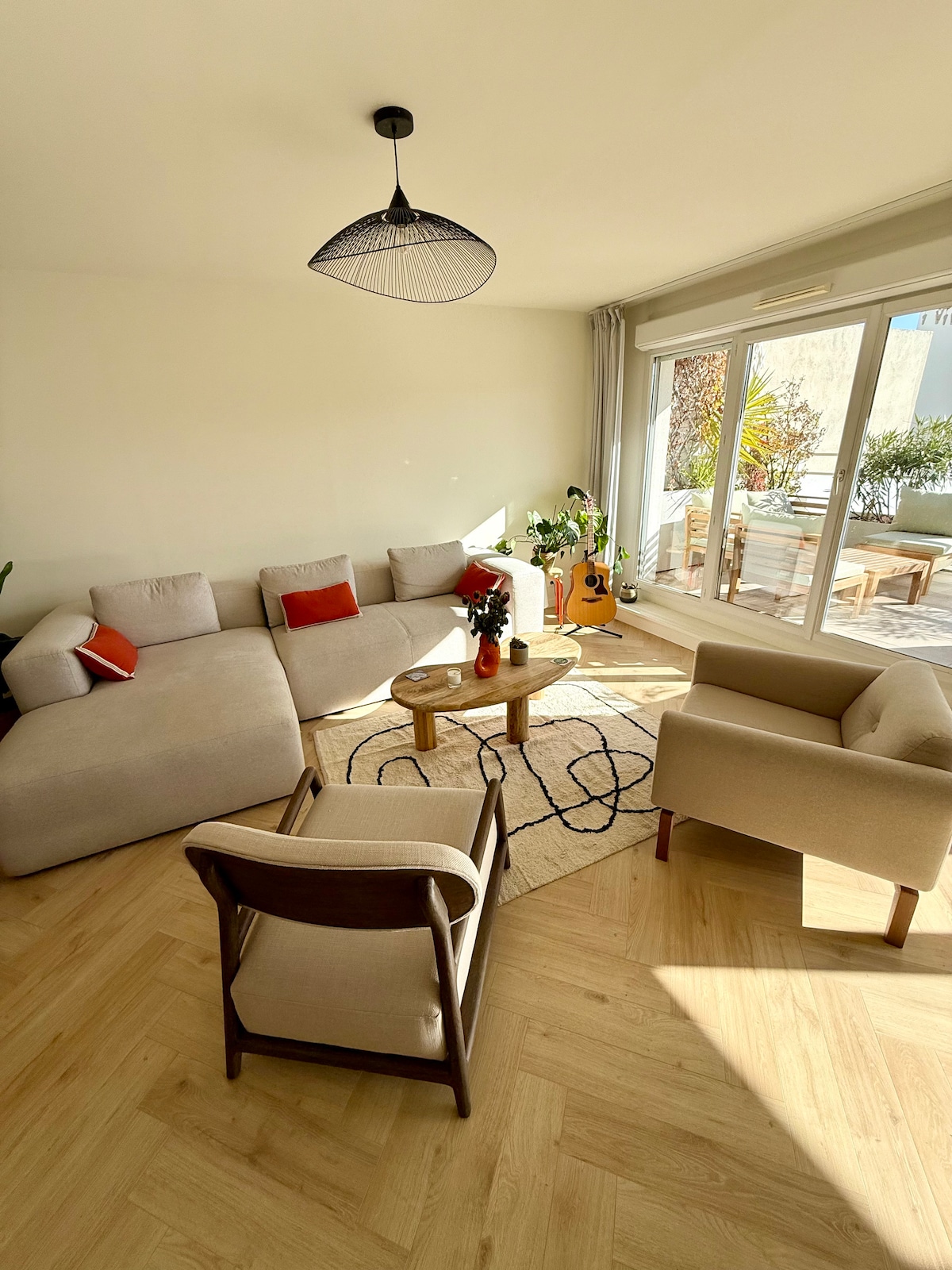 Airbnb performant: T3 Vauban, south-facing terrace à Marseille 6e Arrondissement