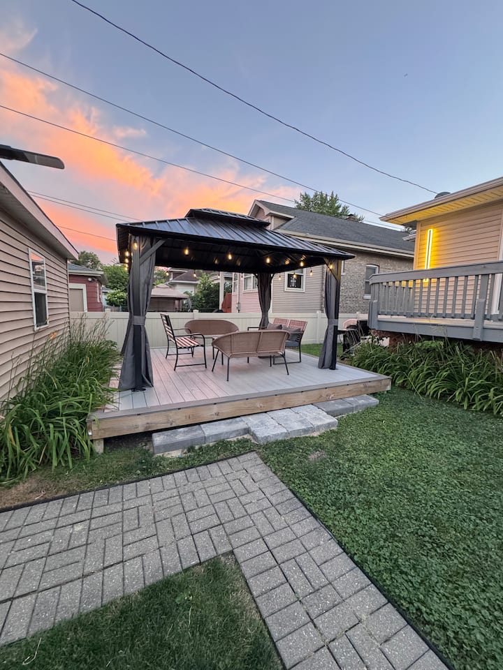 Stunning Modern Sleeps 16 Birthday Anniversary
