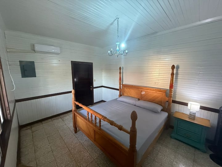 საძინებელი 1