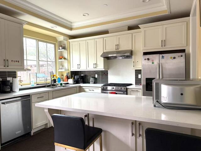 C1-Modern house 5R/3B gallery image 4