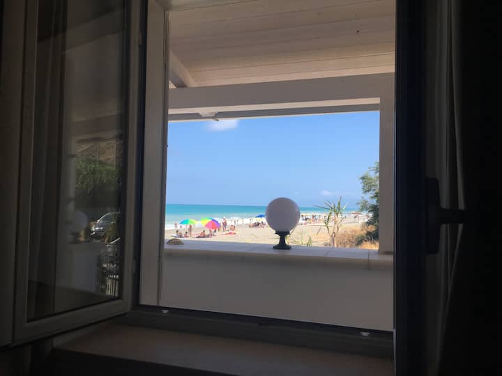 Casetta In Riva Al Mare - Calabria
